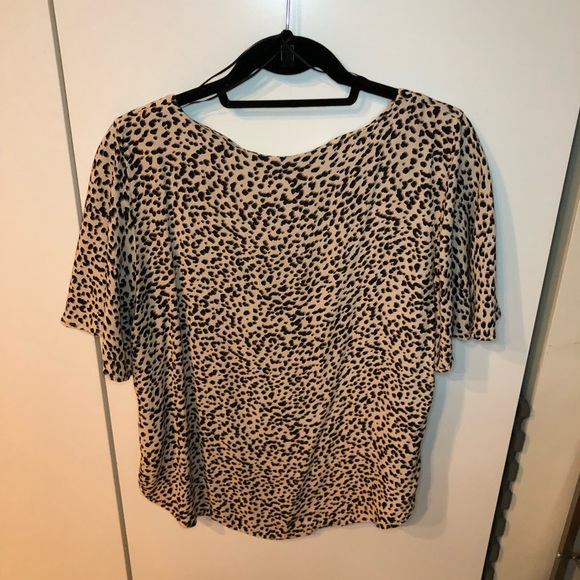 H&M Trumpet Sleeve Leopard Print Top - Picture 8 of 8